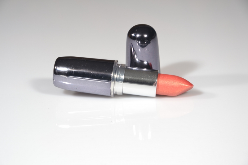 esthetique-ST CYR SUR MER-min_lipstick-273109